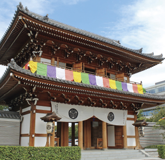 多くの神社仏閣に見守られてきた、安らぎの地